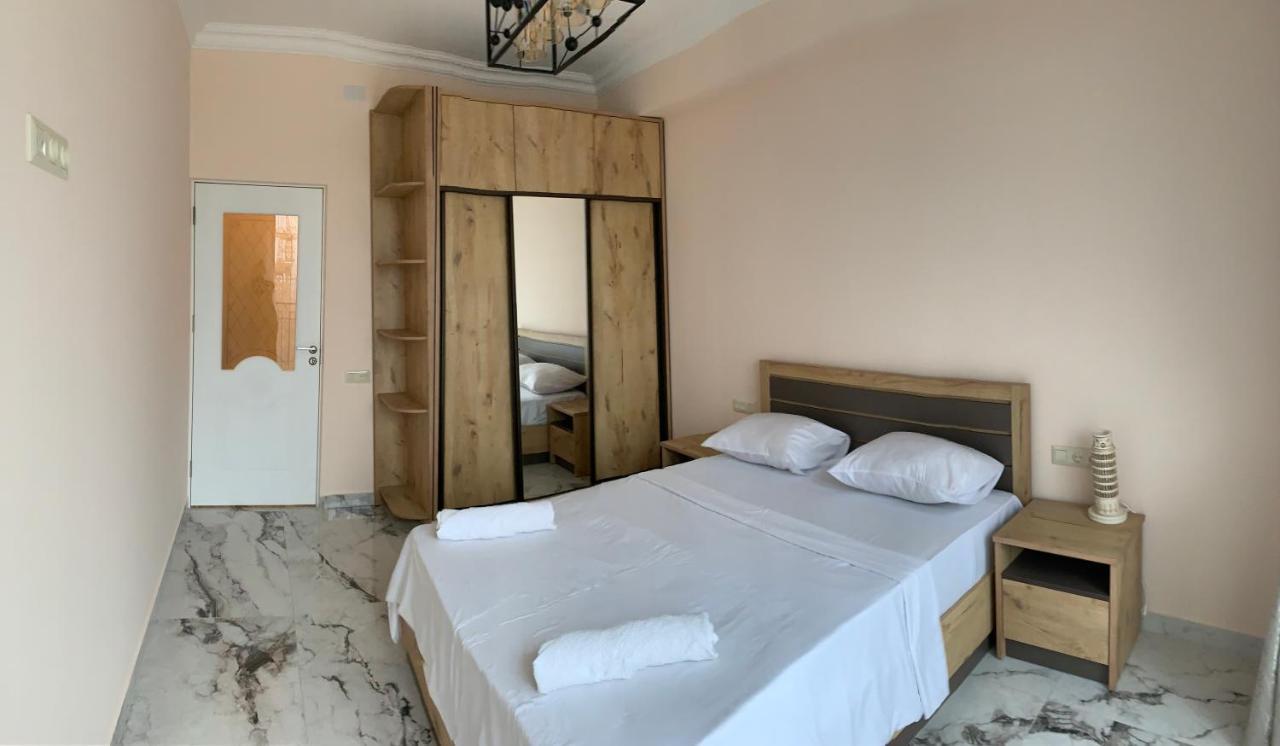 City Central Apartment Erivan Exterior foto